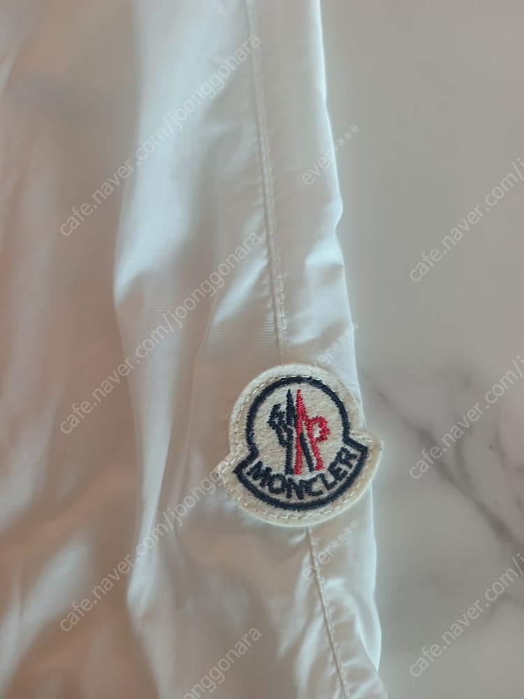 몽클레어 바람막이--1