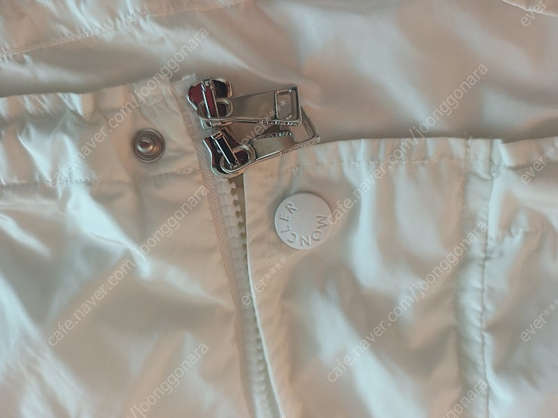 몽클레어 바람막이--4