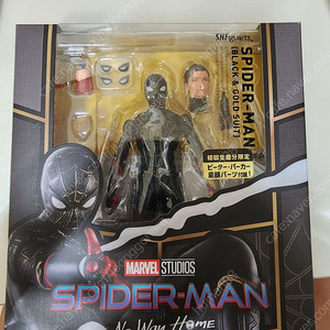 shf 스파이더맨 노웨이홈 BLACK & Gold 슈트 팝니다.