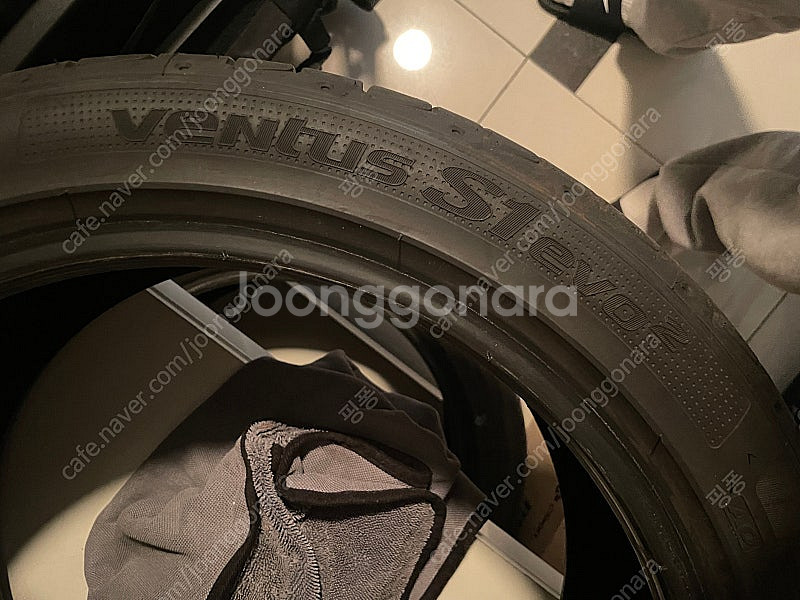 한국타이어 벤투스 s1 evo2. 245/40R18--5