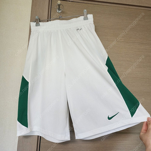 나이키 반바지 M사이즈 판매합니다