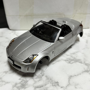 1:18 오토아트 닛산 350z 로드스터 다이캐스트 대파품 판매