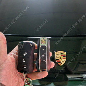 [판매] 포르쉐 고급 SUV 마칸, 카이엔 차량키 원하는 연식별 맞춤 제작 구형에서 신형키로 교체 제작 가능 비상용 스페어키 예비키 여분키로 추가 키복사 작업