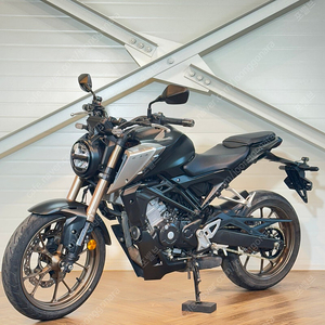 [중고][포밸브]22년식CB125R/보증포함!/EM-008