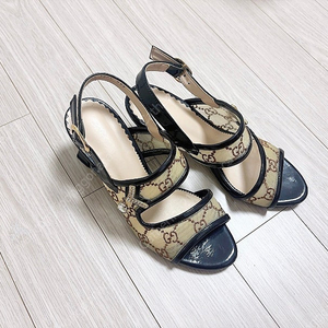여성 샌들 구두 메리제인 펌프스 플랫슈즈 구두 단화(1회 착용/230size/6cm)