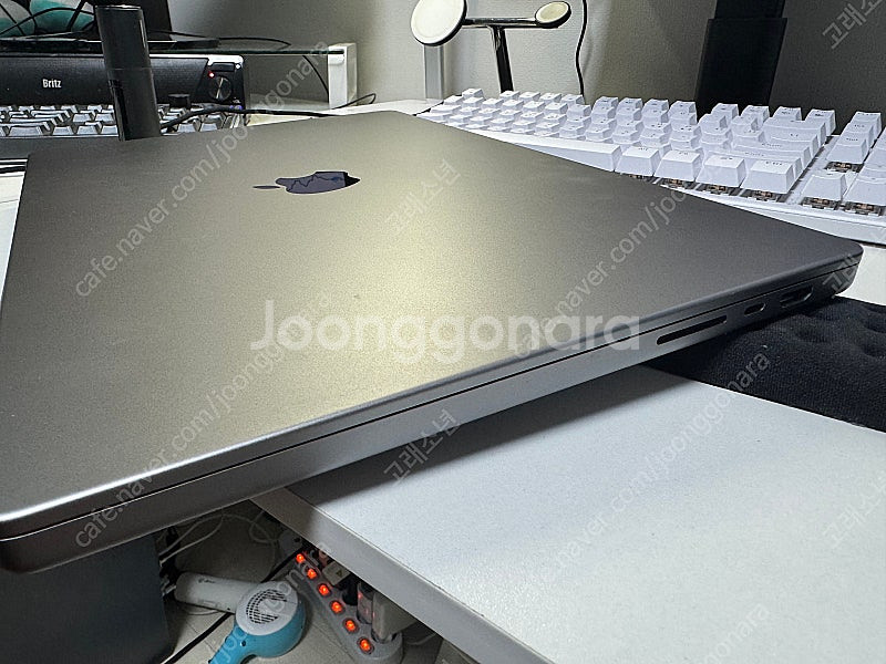 맥북 프로 16 M2 Pro 16GB 512GB--6