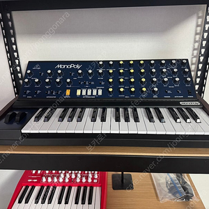 베링거 모노 폴리 신디사이저 팝니다 behringer monopoly