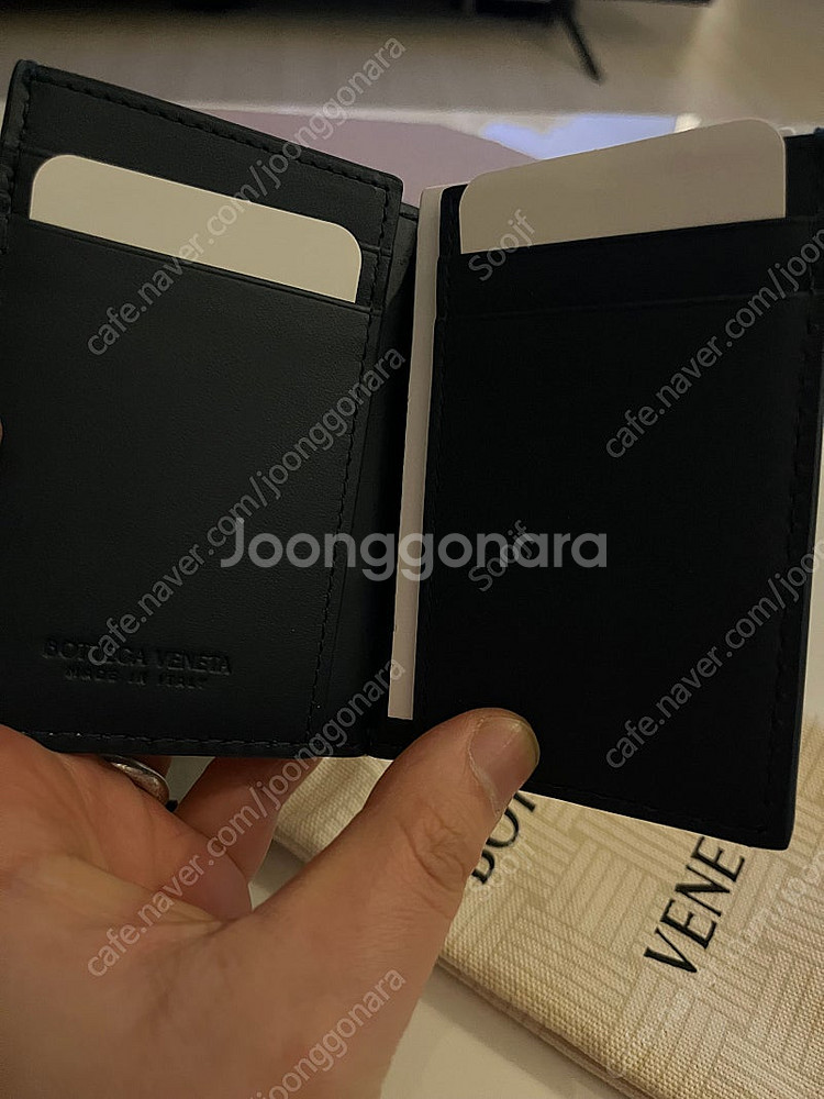 보테가베네타 슬림플랩 카드지갑--1