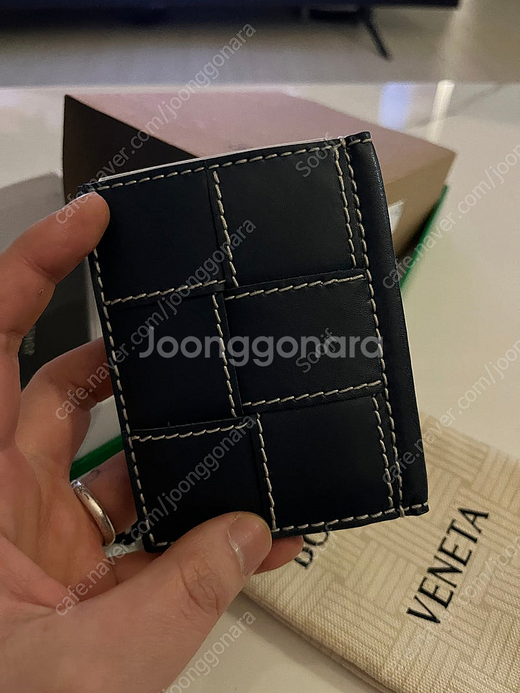 보테가베네타 슬림플랩 카드지갑--2