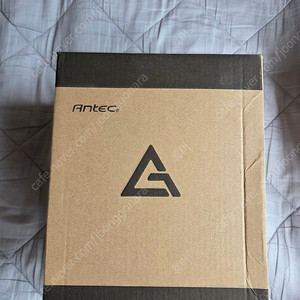 안텍 PCie 4.0 라이저 Kit v2 화이트 팝니다.