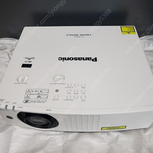 파나소닉PT-VZ580/17시간 사용품외 엡손/NEC/파나소닉 신동품 5천안시급 대방출