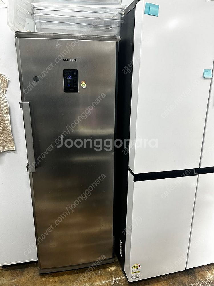 삼성냉동고 247L입니다--0