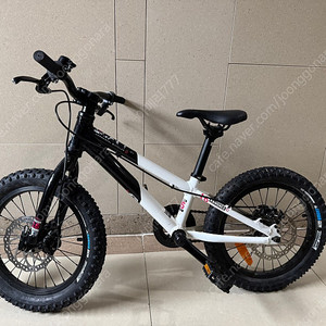 코멘샬 16인치 어린이 MTB 자전거