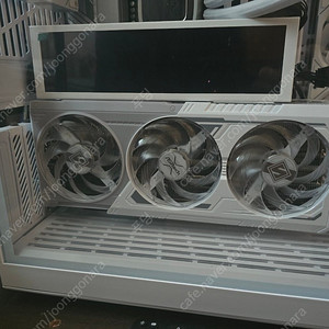 rx9070xt 스틸레전드 팝니다