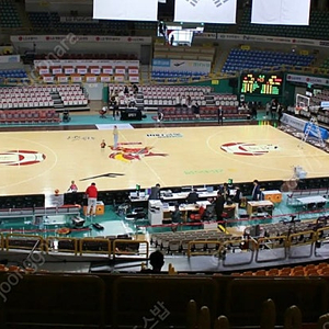 5/15(목) 챔결 6차전 LG 세이커스 vs SK나이츠 3층 3-15 응원석 인근 4매 팝니다