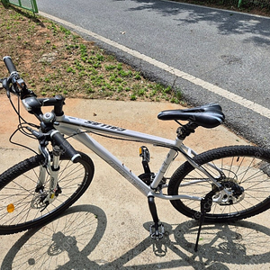 칼라스35 mtb 자전거 24단 26인치 산악자전거 천안직거래