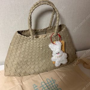 드래곤디퓨전 산타크로체 스몰 펄 로잔나 폼폼 던스트 리에뜨 타낫 더바넷 호와스 르플레인 모네마켓 에토스 문달 얼바닉30 시엔느 그로브스토어 파사드패턴 렉토 썸웨어버터 미닛뮤트 오버