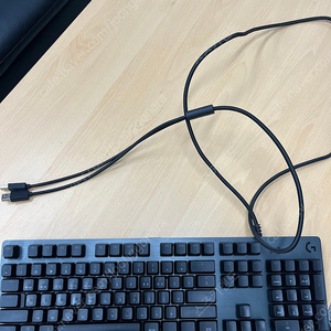 로지텍 G512 카본 GX RED 판매합니다.