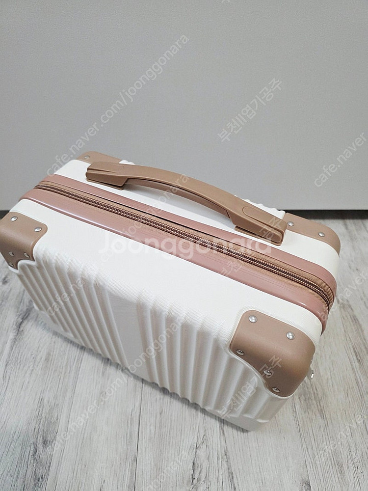 캐리어 레디백--3