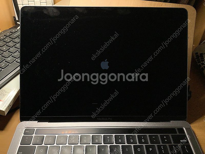 맥북프로 2020 인텔 i5 16g 256g 판매합니다...--1