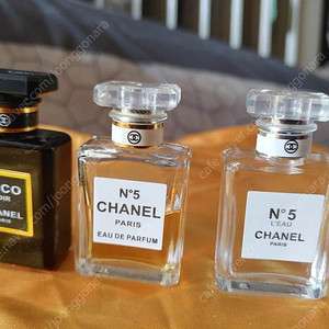 샤넬 향수 no5 누아르 . 크리스탈