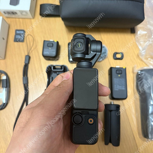 오즈모포켓3 크리에이터 콤보 풀박 팔아요.