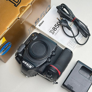 니콘 D850 , D750 , D5200 , AF-S 28mm F1.8G 28.8G , 16-35mm F4G VR 1635N , 시그마 150-600mm C