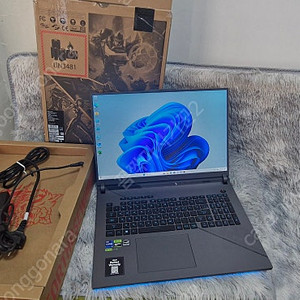 아수스 하이엔드 게이밍노트북 I9-14900HX RTX4070 18인치 풀박스