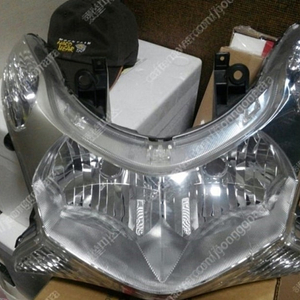 구형 pcx 헤드라이트 삽니다.10~14년식) 사진참조