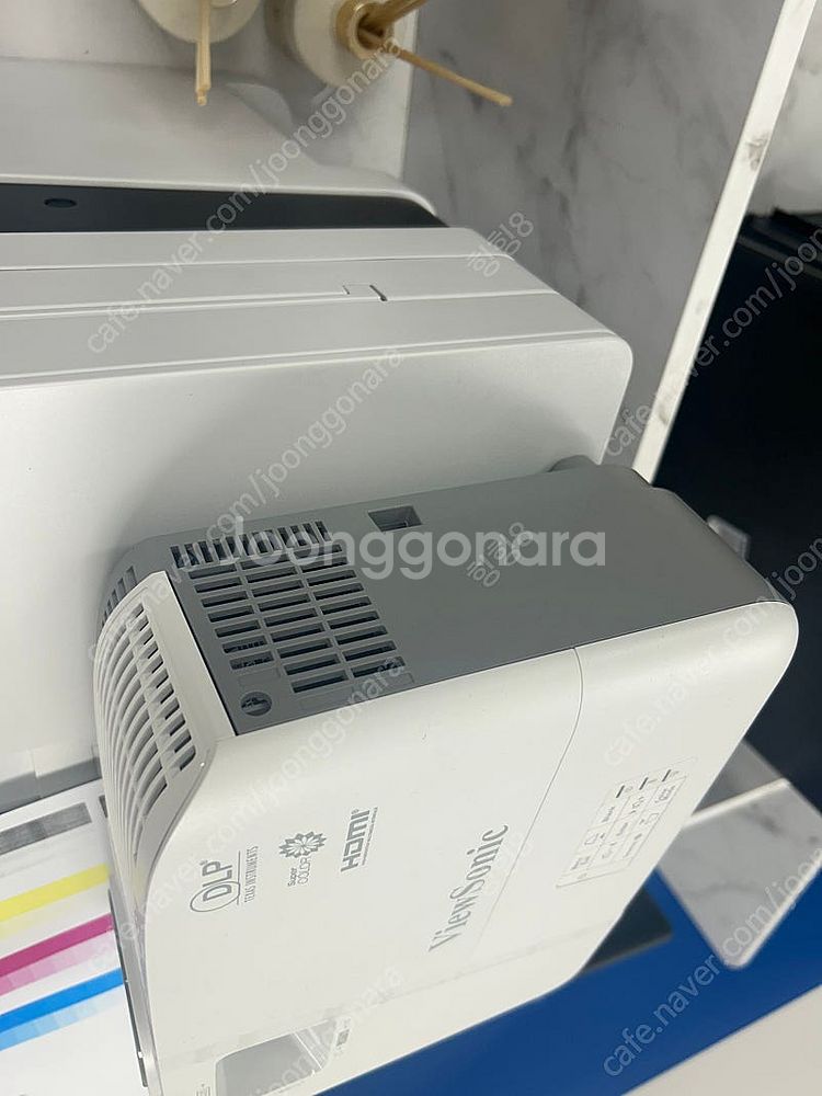 뷰소닉 PT4000 4000안시 빔프로젝터 팝니다.--3