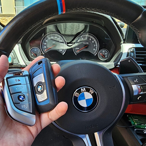 BMW 1/3/4/5/6시리즈, X1/X3/X5 E바디 F바디 구형키를 G바디 스마트키로 교체, 원격시동 탑재 및 차량 연동 등록까지 완료