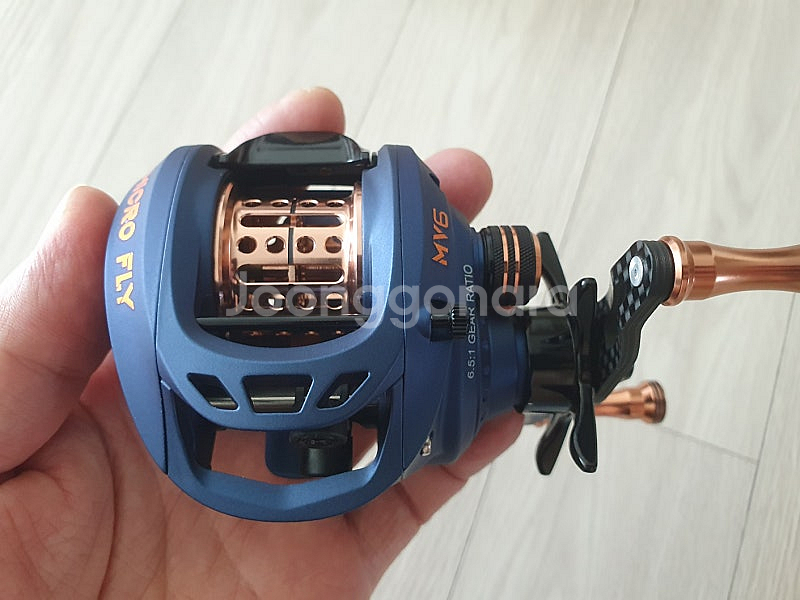 경량 베이트릴 좌핸들 팝니다.--7