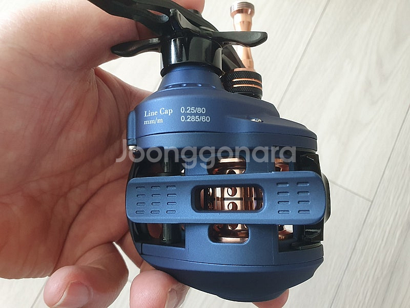 경량 베이트릴 좌핸들 팝니다.--9