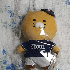 두산베어스 춘식이 인형 (새상품) 으로 올시즌 두산베어스 모자 (새상품) 교환 원합니다