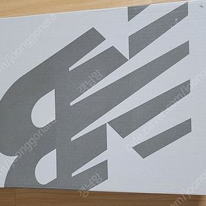뉴발란스 993 판매합니다.