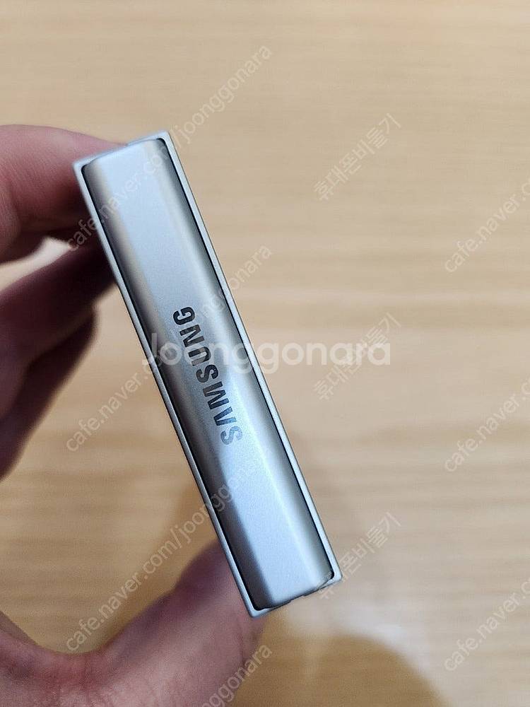 삼성 갤럭시 Z플립6 256기가 민트칼라 기스하나없는 ...--5