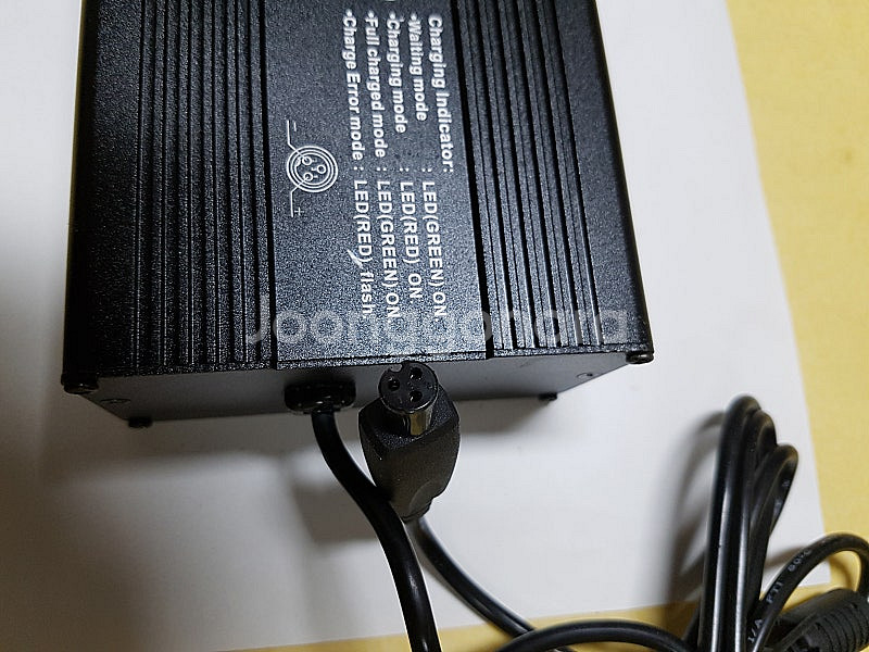 전기자전거 충전기 AP-PN360CH06000060 6...--1