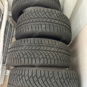 중고 금호 윈터타이어 판매합니다.(225/45R18, 255/40R18 BMW 3시리즈(M 스포츠 패키지))