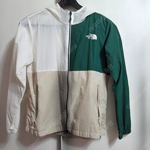 노스페이스 키즈 바람막이 140 팝니다.