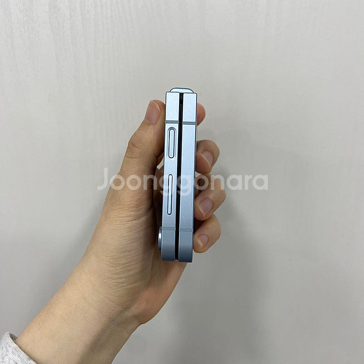 85740 A급. 갤럭시Z플립6 256기가 블루 팝니다...--6