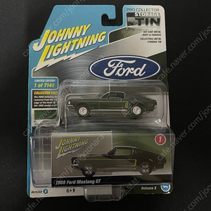 Johnny Lightning 1968 포드 머스탱 GT
