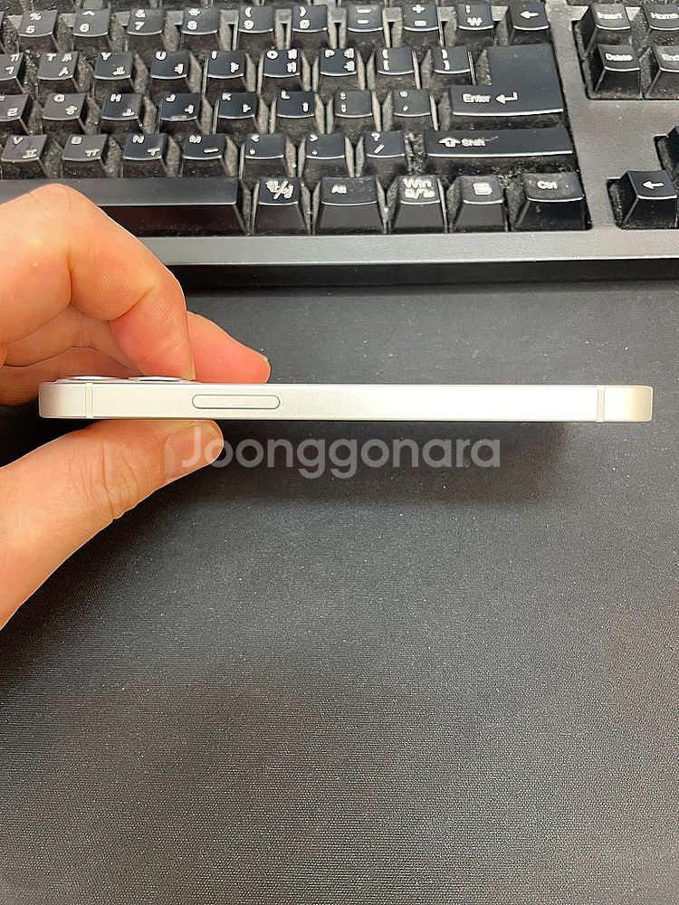아이폰12미니 64GB 화이트 상태좋은 중고19만팝니다...--5