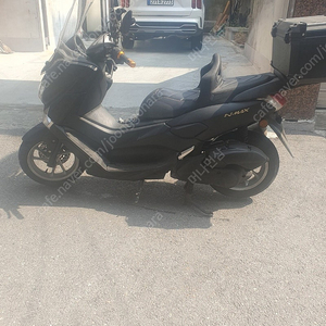nmax 15년식배달세팅 7만키로80만원에 판매합니다.