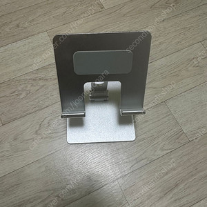 홈플래닛 탁상용 태블릿 거치대