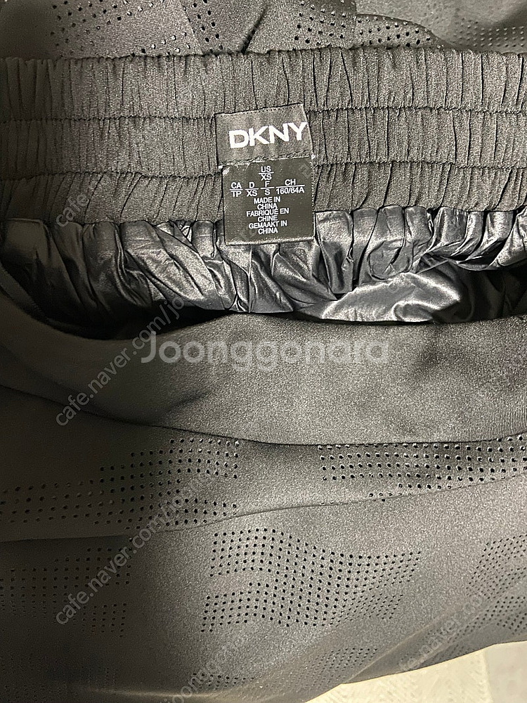 DKNY 티블라우스 스커트 셋업 세트 새상품--7