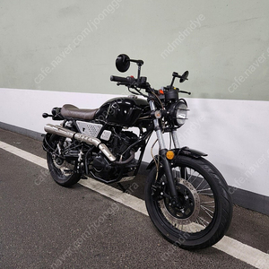 21년식 부캐너125 키로수9천 판매합니다.