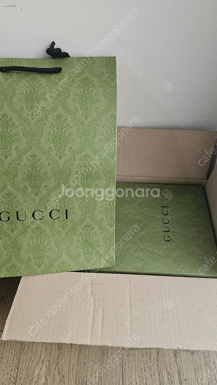 구찌마몬트샌들--0