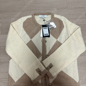 루에브르 아가일 니트 가디건 베이지 새상품