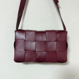 보테가베네타 카세트백(정품,단품)버건디