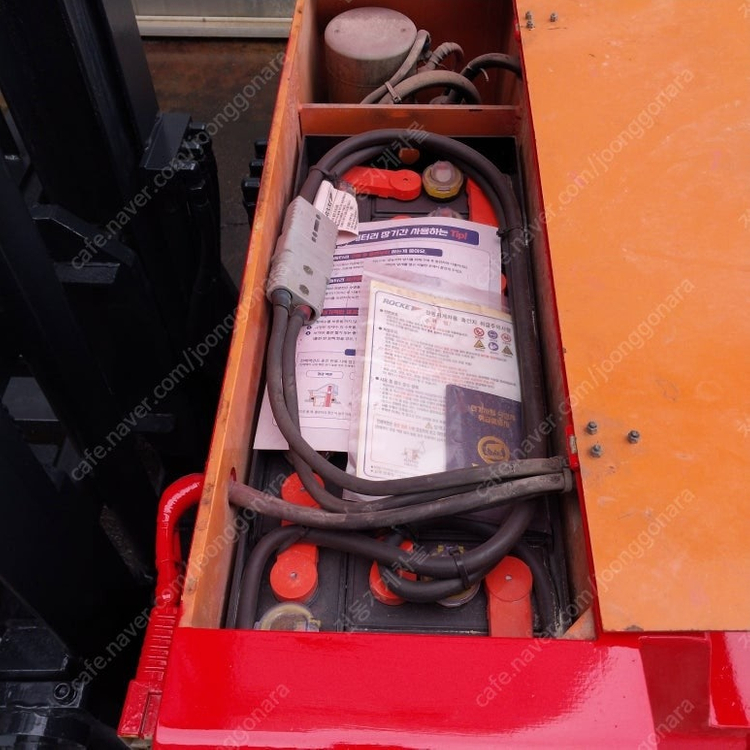 수성 중고 전동핸드파렛트트럭 1.3톤 2단2500MM SWR1300L 신품배터리 전동핸드카 전동지게차 이미지